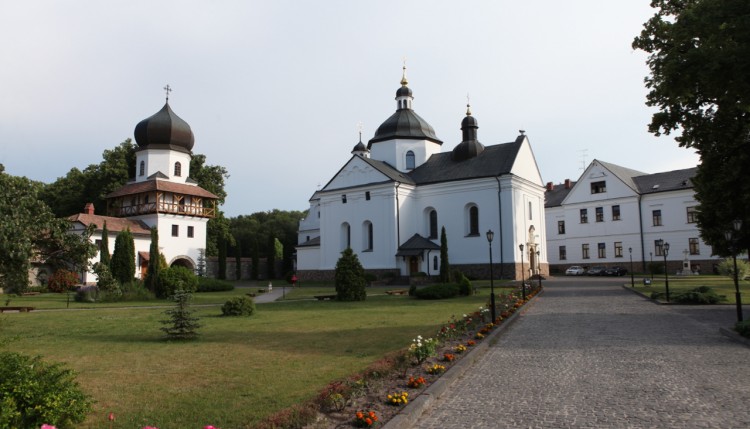Krehivskyy monastery