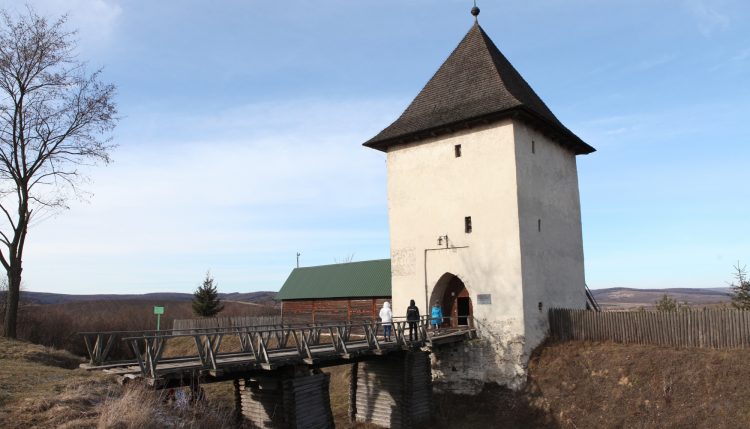 Пятничанская башня
