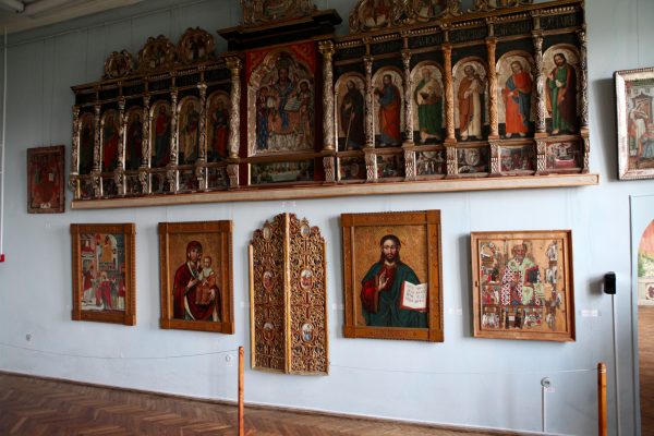 Выставка икон в музее замка